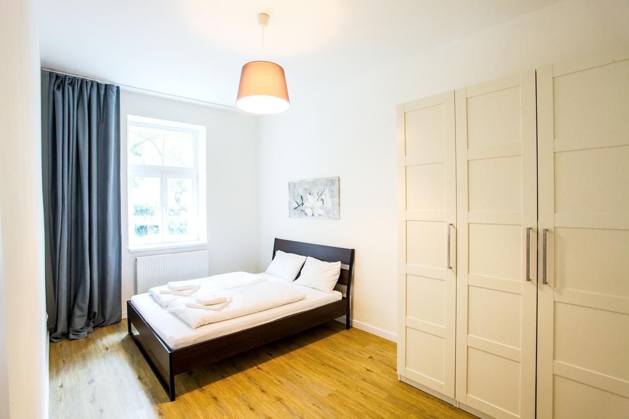 Churchill Apartments Πράγα Εξωτερικό φωτογραφία