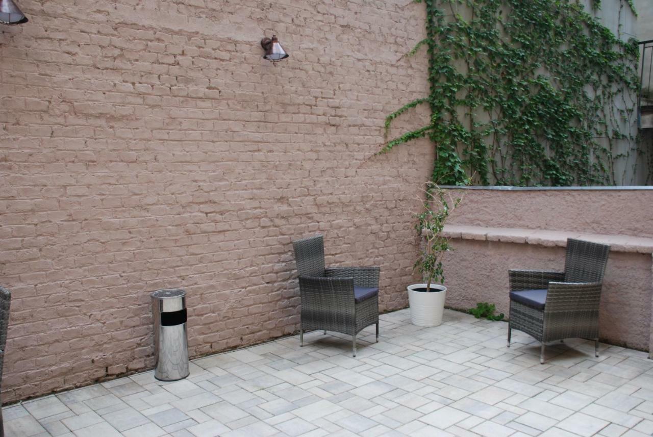 Churchill Apartments Πράγα Εξωτερικό φωτογραφία